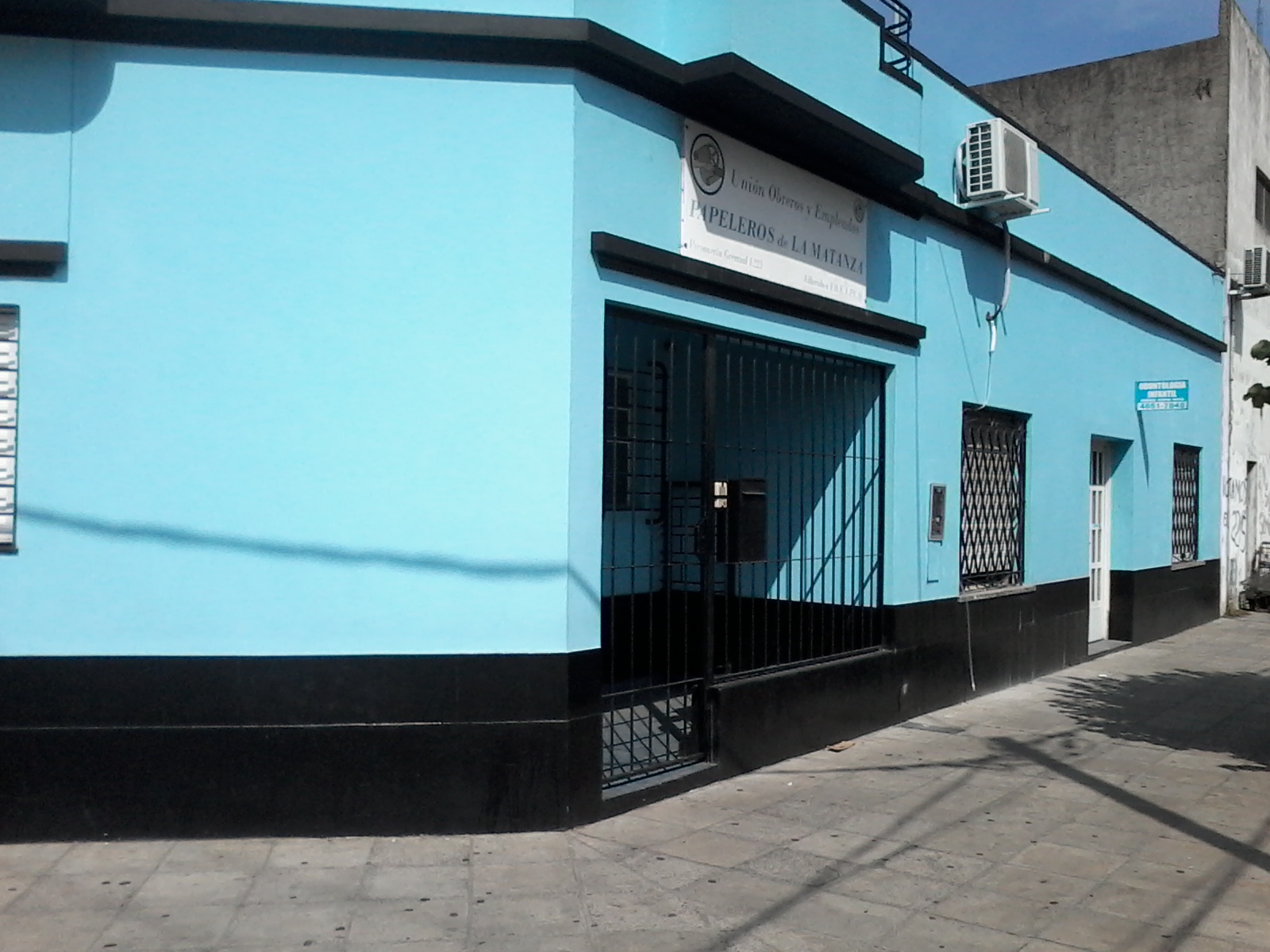 Frente de la sede